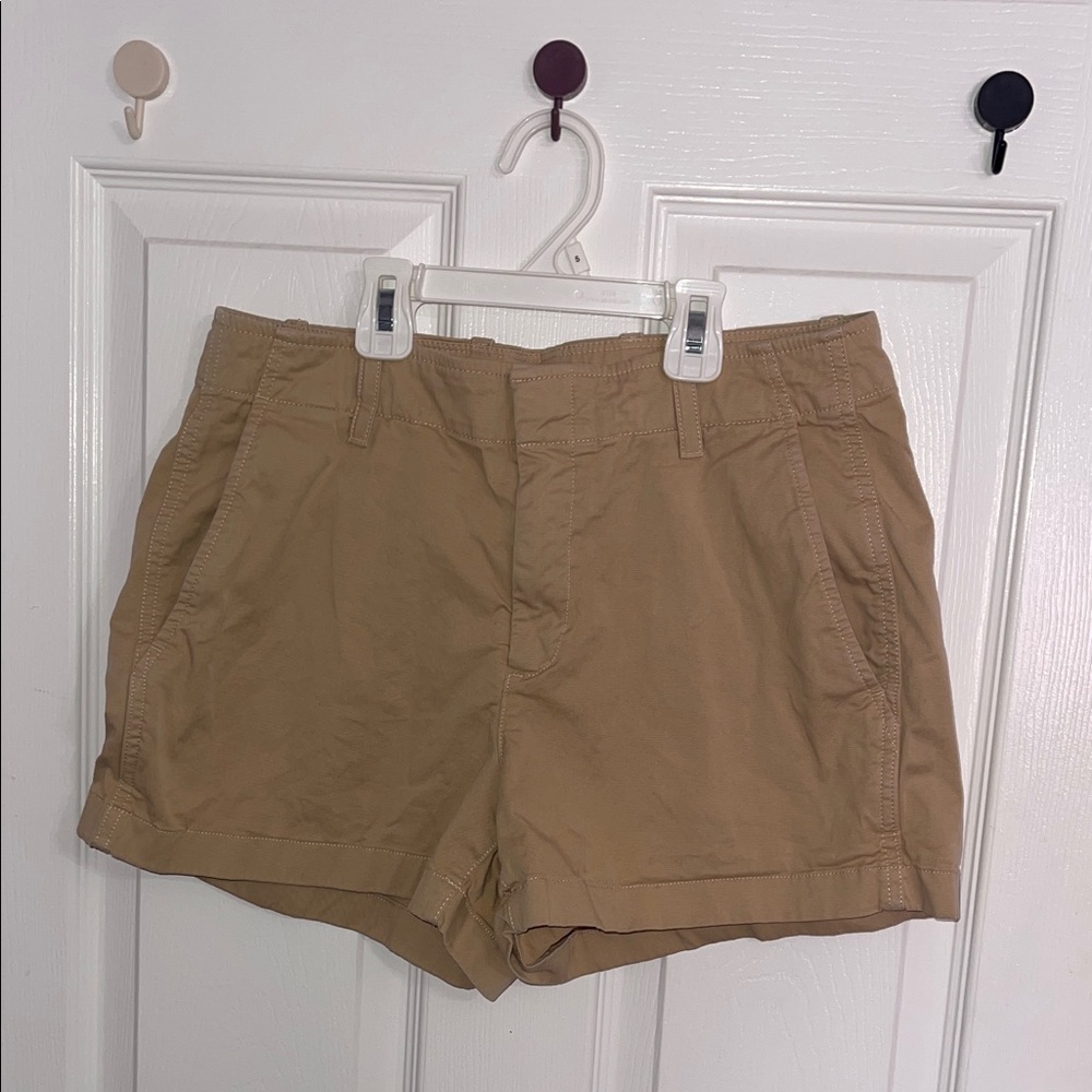 GAP Women's Tan Cargo Shorts